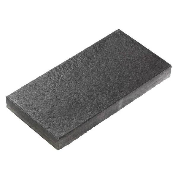 Asak Helle Lava AC er en mørk helle med svak struktur i overflaten og svært fin finish. Farge: sort antrasitt. Helle Lava AC gir et vakkert dekke som er solid samtidig som det krever lite vedlikehold. Velegnet til alle terrasser, inngangspartier og gangarealer. Hellen er behandlet med AC (Asak Coat), som beskytter dekket meget godt og gir enkelt vedlikehold. Fås i flere formater.
Asak sine kollek