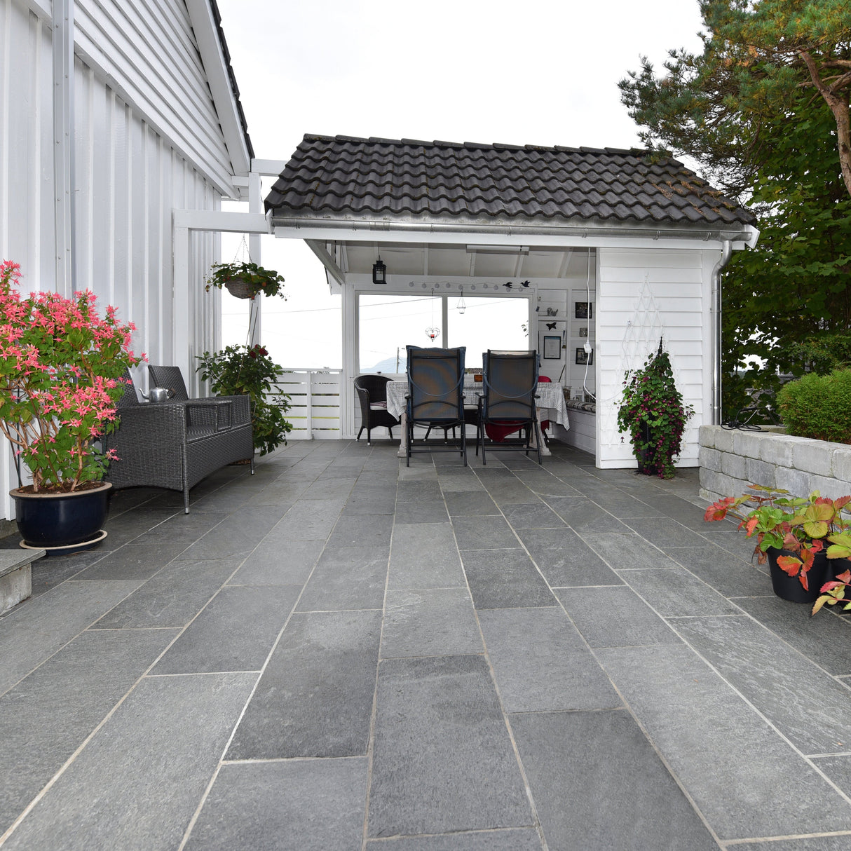 Mørk Oppdal Flis rustikk (hugget kant)